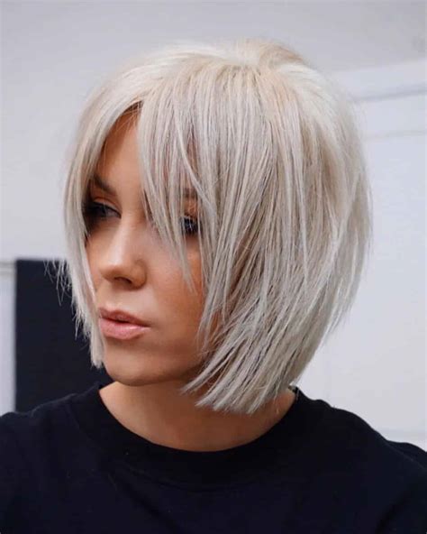 30+ Best Short Bob Haircuts for 2020 - HowLifeStyles