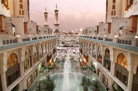 Makkah Hilton - Whatever your reason for visiting Makkah, stay in comfort at the luxury Makkah ...