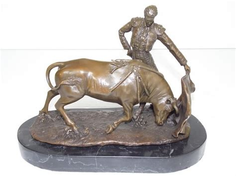 DECORATIVE BRONZE MATADOR & BULL STATUE : Lot 77