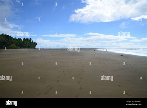 The marine area of Marina Ballena National Park in Costa Rica Stock Photo - Alamy