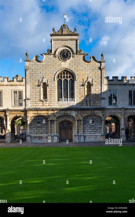 Peterhouse college chapel cambridge hi-res stock photography and images - Alamy