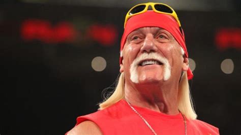 Hulk Hogan Suffers a Torn Right Bicep Injury - Details - eWrestlingNews.com