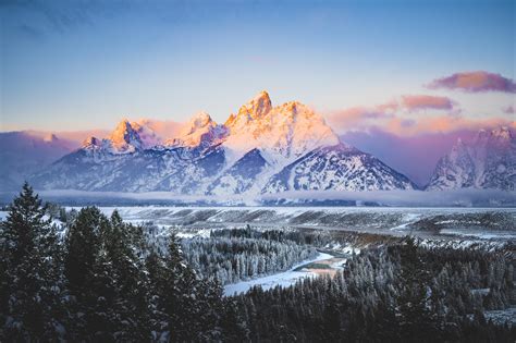 Sunrise in Grand Teton National Park. One of the coldest mornings I ...