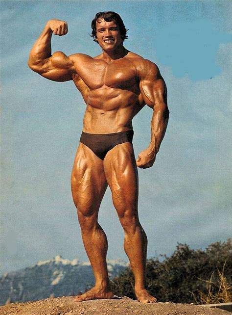 10 Insane Arnold Schwarzenegger Bodybuilding Poses You Need to See!