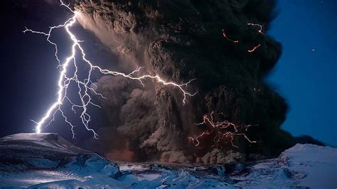 HD wallpaper: thunder, storm, thunderstorm, lightning, snow, mountain, mountains | Wallpaper Flare