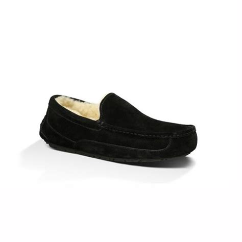 Ugg Men's Ascot | Sound Feet Shoes: Your Favorite Shoe Store