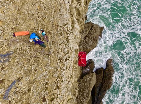 Cliff camping: What it’s like to stay at the world’s most terrifying B ...