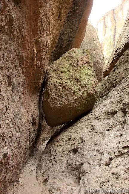 Balconies Cave | Pinnacles National Park | Hikespeak.com