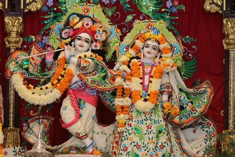 ISKCON Kanpur – Sri Sri Radha Madhava Mandir - India - Iskcon Mandir