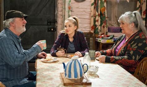 Emmerdale spoilers: Lisa Dingle returns and announces she is dying | TV ...