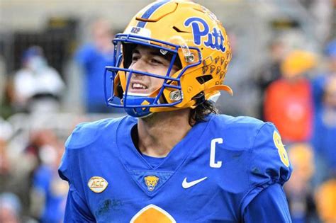 Pitt's Kenny Pickett Opts Out of Peach Bowl to Prepare for NFL Draft | Pittsburgh Magazine