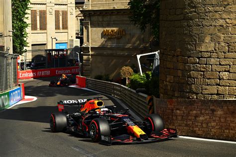 Max Verstappen (Red Bull RB16B) - 2021 Azerbaijan GP [4666 × 3111] : r ...