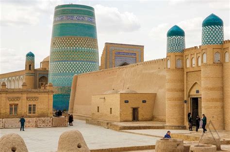 Kalta Minor Minaret - Central Asia Tours