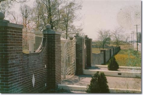 Elvis Presley's Graceland : April, 1962