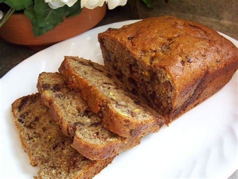 Really Easy Date Nut Loaf - Foodgasm Recipes