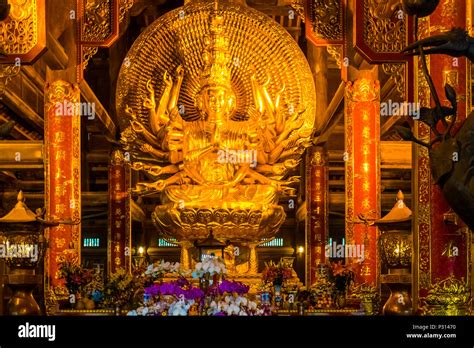 Buddha vietnam gold hi-res stock photography and images - Alamy