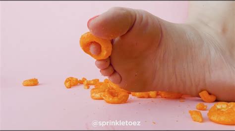 ASMR | ODDLY SATISFYING | toes & cheese puff rings - YouTube