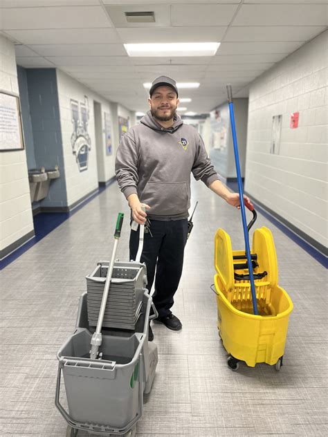 CCSD21 - News - My Why - Octavio Alvarado, Head Custodian Tarkington ...