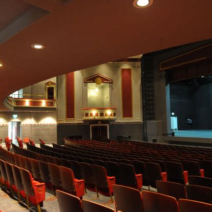 Hull New Theatre, Hull | What's On & Book Tickets | Theatres Online | Hull New Theatre Tickets ...