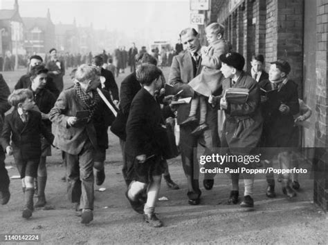 Bert Trautmann Manchester City Photos and Premium High Res Pictures - Getty Images