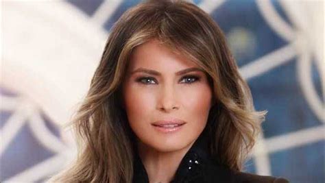 Melania Trump gets her official White House portrait