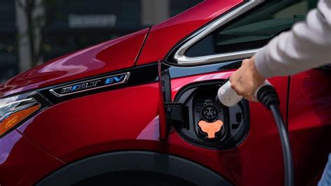 GM Begins Installation of 40,000 EV Charging Stations in North America