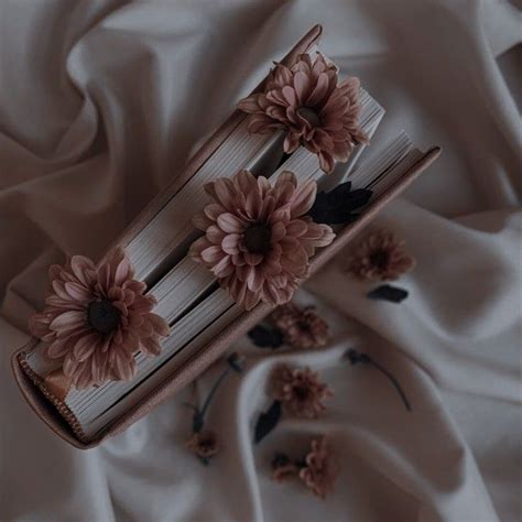 Pin by Makyla on Book aesthetic | Flower aesthetic, Aesthetic images, Aesthetic themes