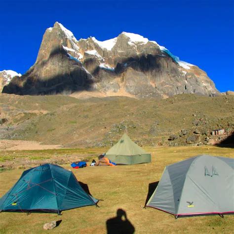 4-day short Cordillera Huayhuash trek. 4-day trip. Certified guide