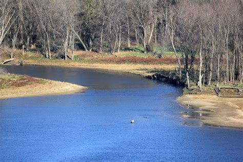 Tributary entering the Mississippi at Bellevue State Park, Iowa image ...