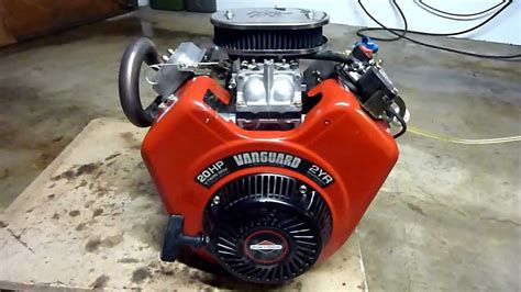 Briggs&Stratton Vanguard 570ccm 20HP V Twin Race Kart Racing Mower engine - YouTube