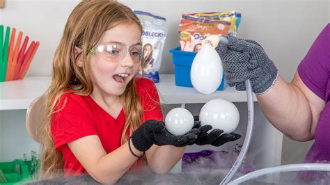 Boo Bubbles: Dry Ice Bubbles | Steve Spangler Science