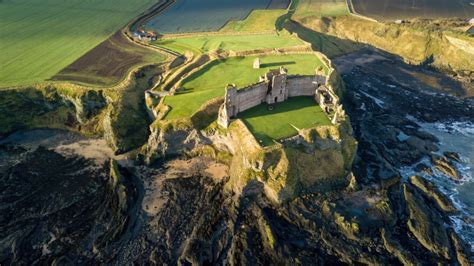 Tantallon Castle - History and Facts | History Hit