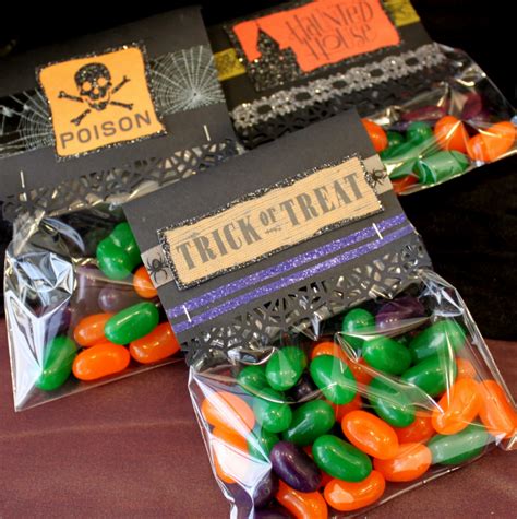 Oh My Crafts Blog: Halloween Treats and Party Favors