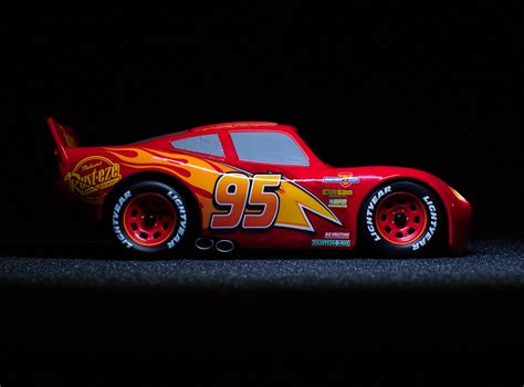 Sphero Ultimate Lightning McQueen Review: What a toy, seriously ...