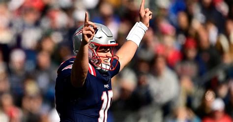 Mac Jones leads Patriots to last-minute comeback win over Bills - CBS ...