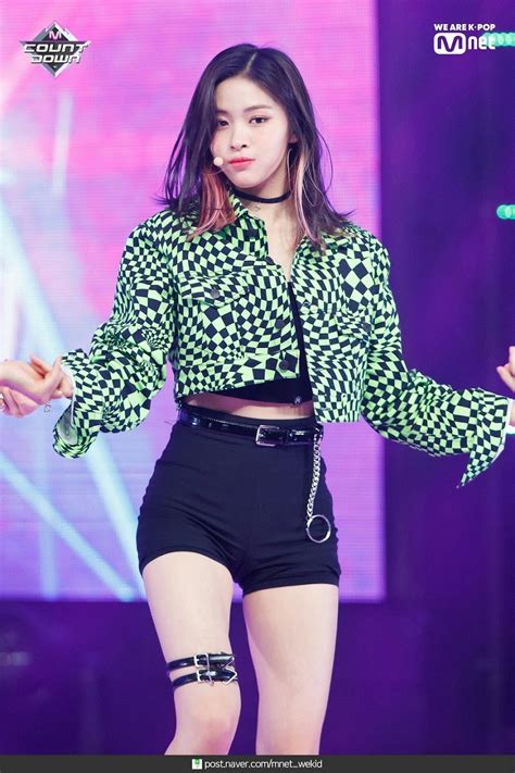 Here Are ITZY Ryujin's Top 12 Most Gorgeous Stage Outfits - Koreaboo