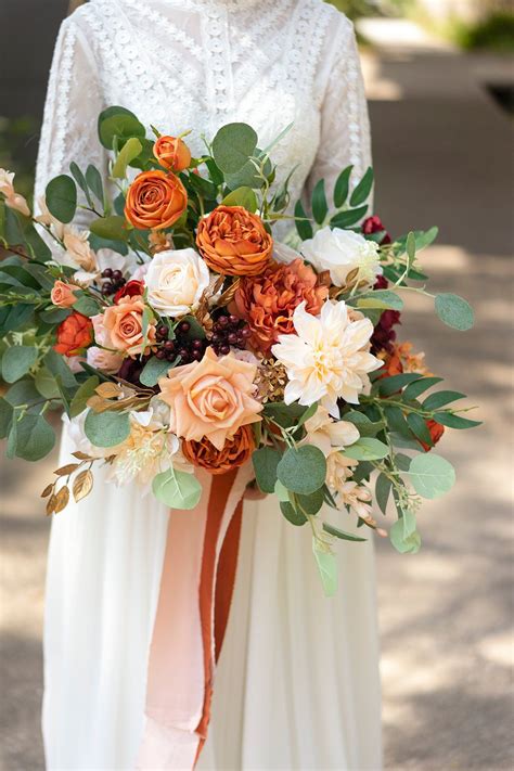 17" Deluxe Bridal Bouquet - Terracotta | 결혼식 부케, 꽃 디자인, 결혼식