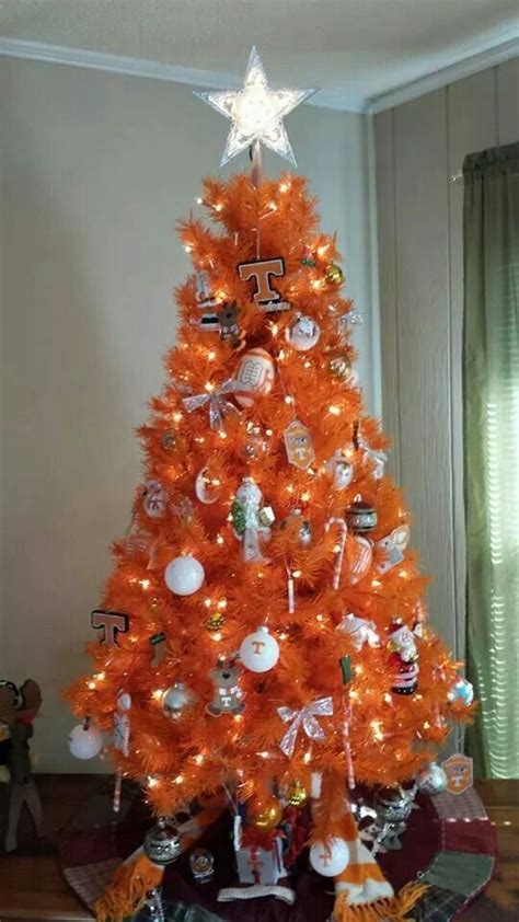 Tennessee tree! | Tennessee christmas, Orange christmas, Orange ...