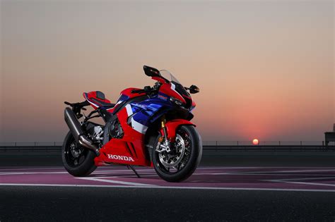 2020 Honda CBR1000RR-R Fireblade SP First Ride | Motorcycle News