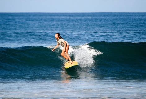 Surfing | Lola’s