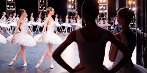 Paris Ballet | 2024 Calendar | Paris Insiders Guide