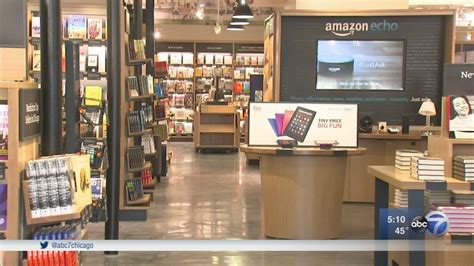 Amazon bookstore opens in Chicago - ABC7 Chicago