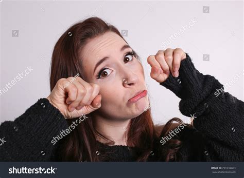 Female Pretending Cry Fake Comedy Crying Stockfoto 791632603 | Shutterstock