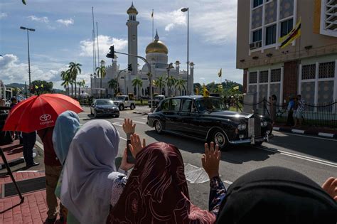 Brunei’s Prince Abdul Mateen marries commoner fiancée as 10-day royal extravaganza nears climax ...