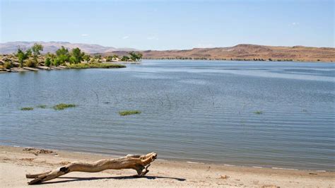 The Best Places to SUP Fish in Nevada: A Guide to Thrilling Angling Ad