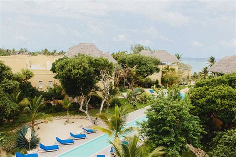 Medina Palms Watamu Wedding - Beach Ceremony in Africa — Jafassam Studio