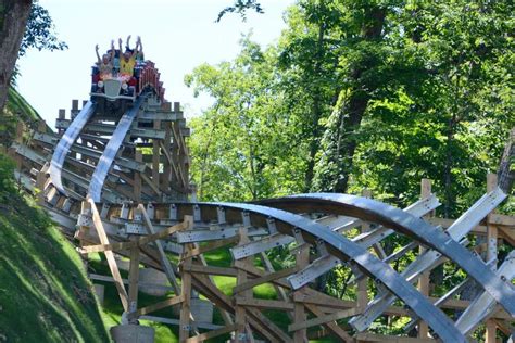 Dollywood's Lightning Rod - Review of the Roller Coaster