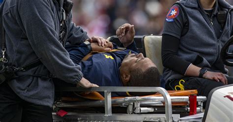 Michigan’s Mike Hart back from hospital after medical emergency