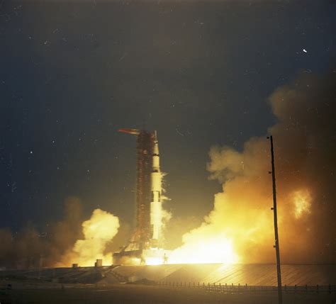 Apollo 12 Launch - Ralph Morse — Google Arts & Culture