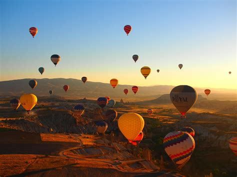 31,519+ Best Free Hot air balloon Stock Photos & Images · 100% Royalty-Free HD Downloads